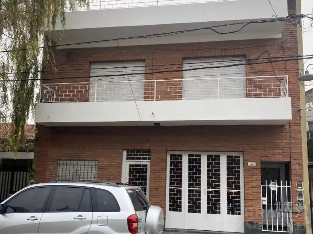 Venta. Casa 5 Ambientes en José Ingenieros, Tres de Febrero, Buenos Aires