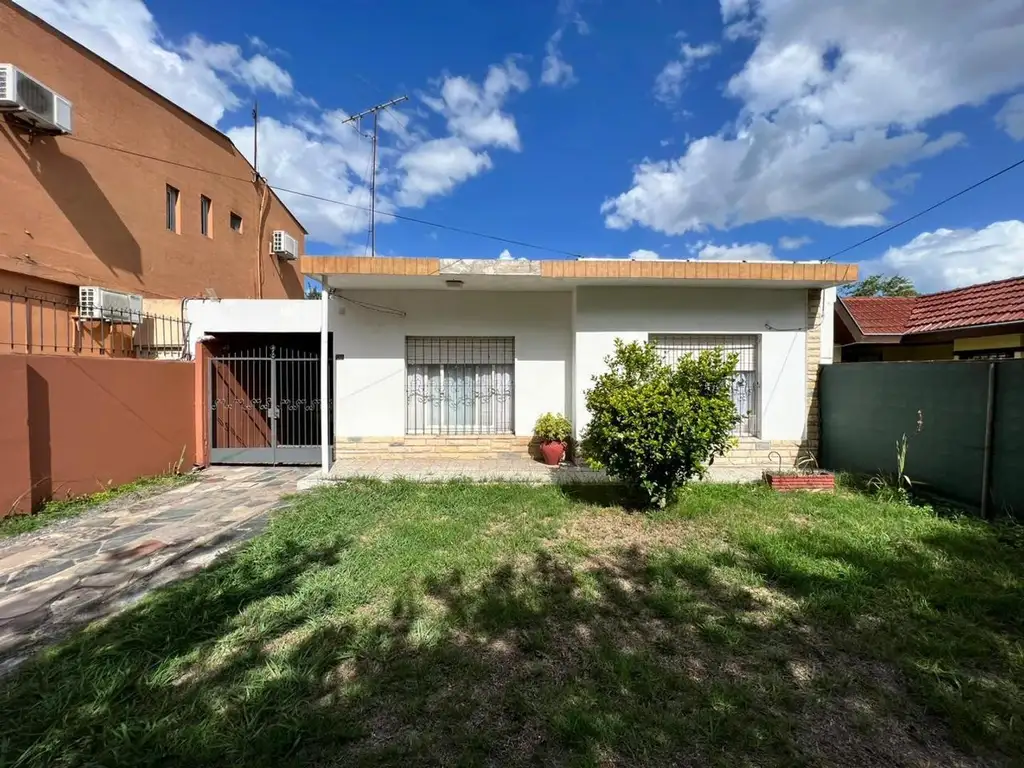 VENTA CASA 3 AMBIENTES EN SAN ANTONIO DE PADUA