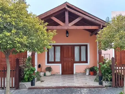 Casa en Av. Centenario 675