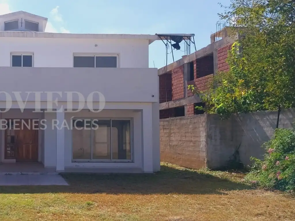 EXCELENTE CASA EN VENTA Bº ARGUELLO