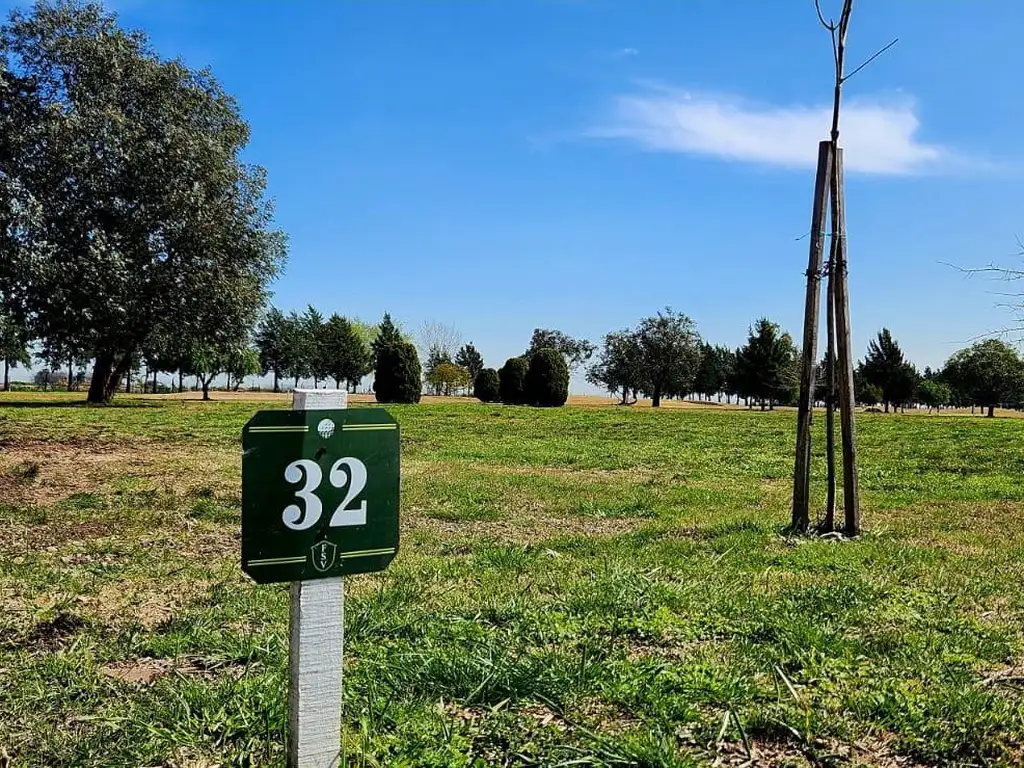 Terreno en Barrio Fincas de San Vicente