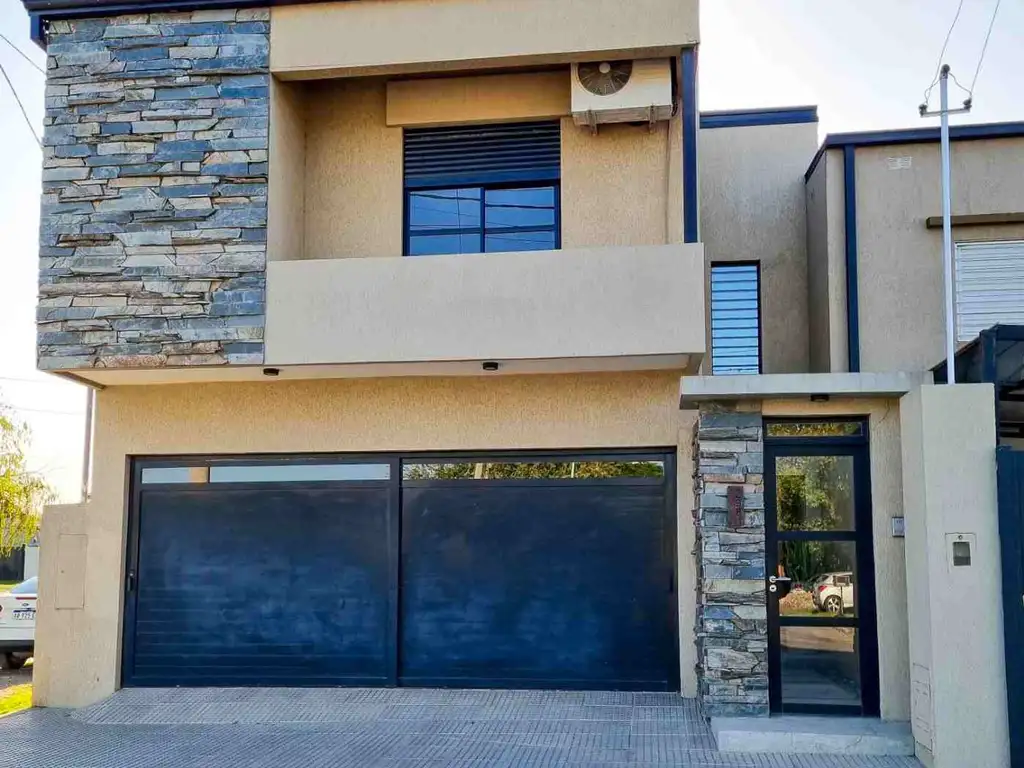 VENTA DE CASA MODERNA EN SANTO TOME