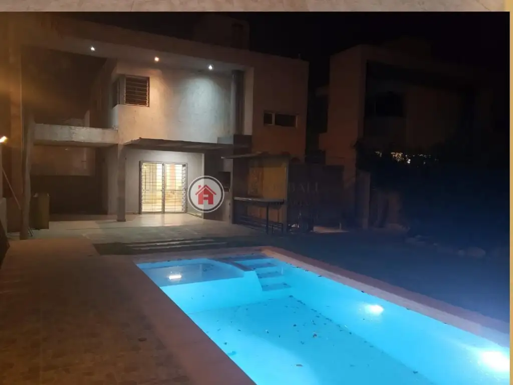 VENTA DUPLEX EN HOUSING 3 DORM CON PISCINA EN EL REFUGIO