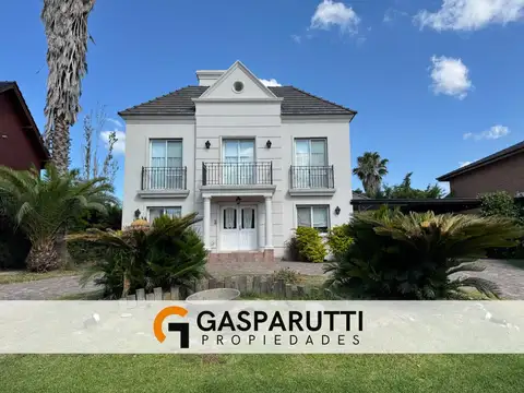 Excelente Casa en Venta 6 Ambientes en Septiembre, con Pilet