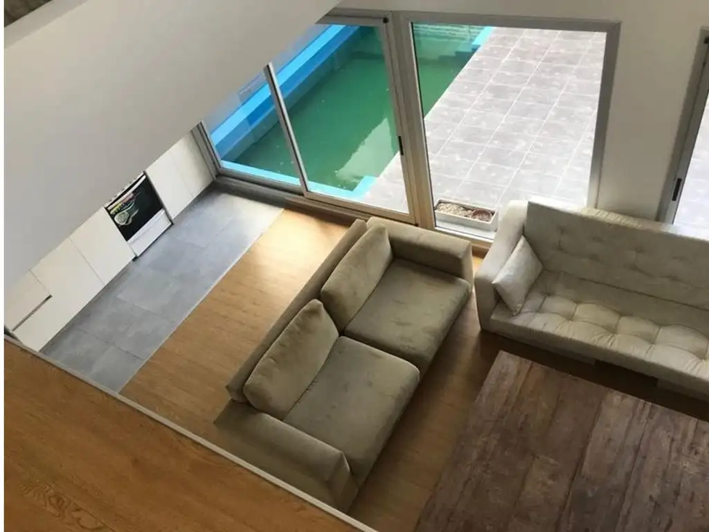 DUPLEX PILETA PROPIA VENDE DEPARTAMENTO DE REVISTA 5% RENTA