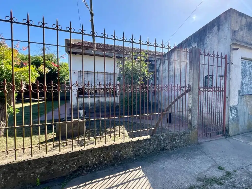 Venta casa 4 ambientes en Berisso