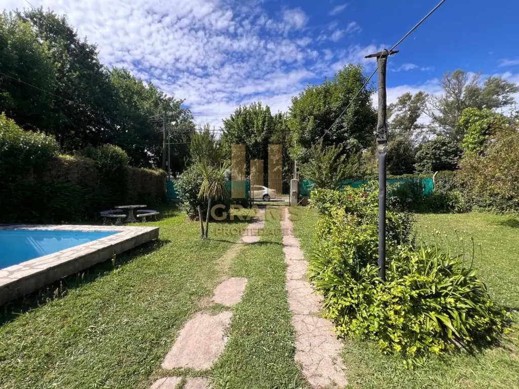 Casa venta de tres dormitorios, City Bell, La Plata