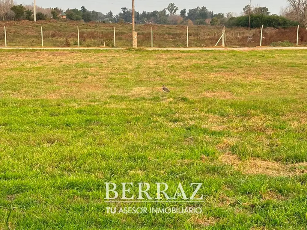 Lote venta de 600 m2 en Lomas de Manzanares Pilar