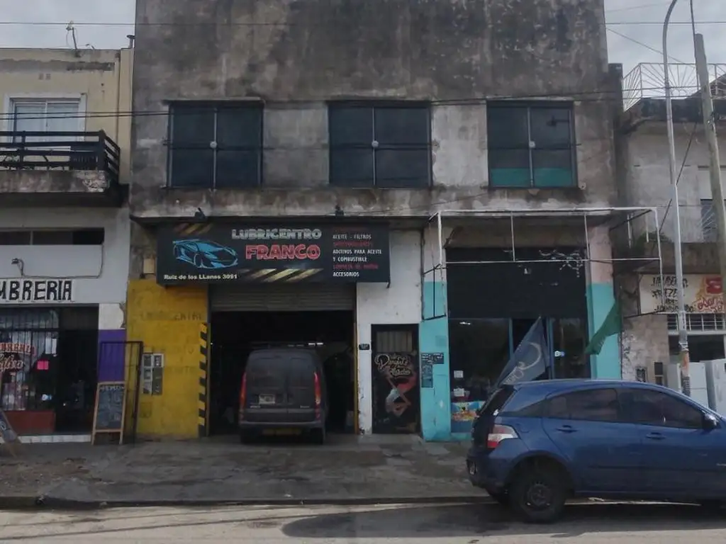 VENTA de Dos Locales Comerciales, salón en planta alta y mono ambiente fondo en Gregorio De Laferrer