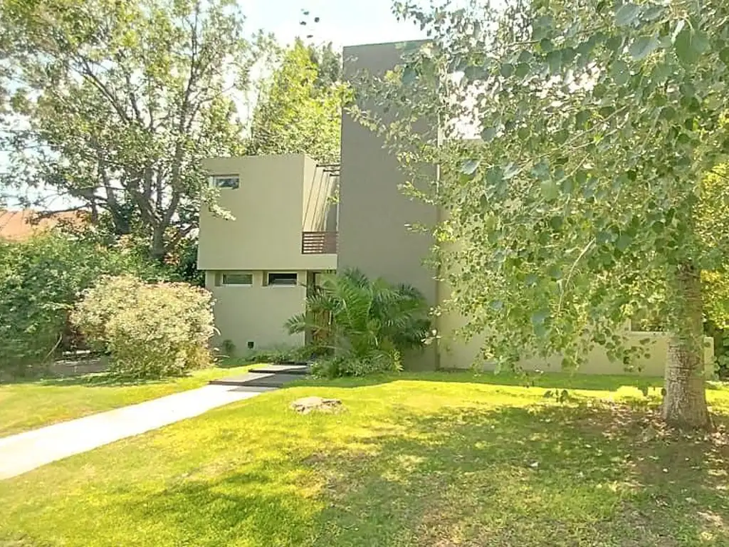 Casa 2 Habitaciones, Country el Cielo - Roldan.