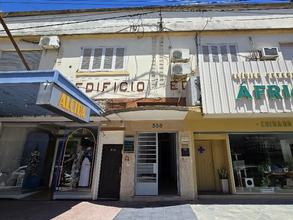 OFICINAS - PLANTA DIVIDIDA - CENTRO, RESISTENCIA