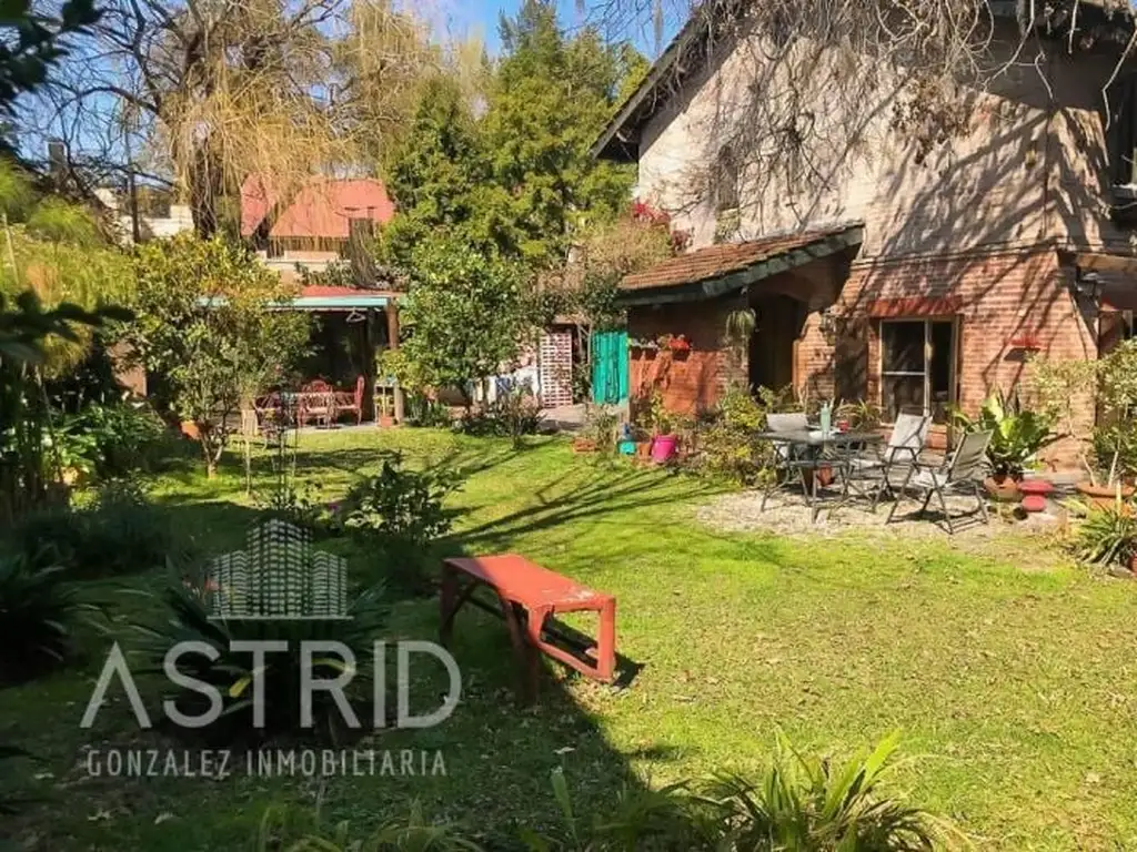 casa a la venta en excelente zona de Tigre, 3 dorm,pileta