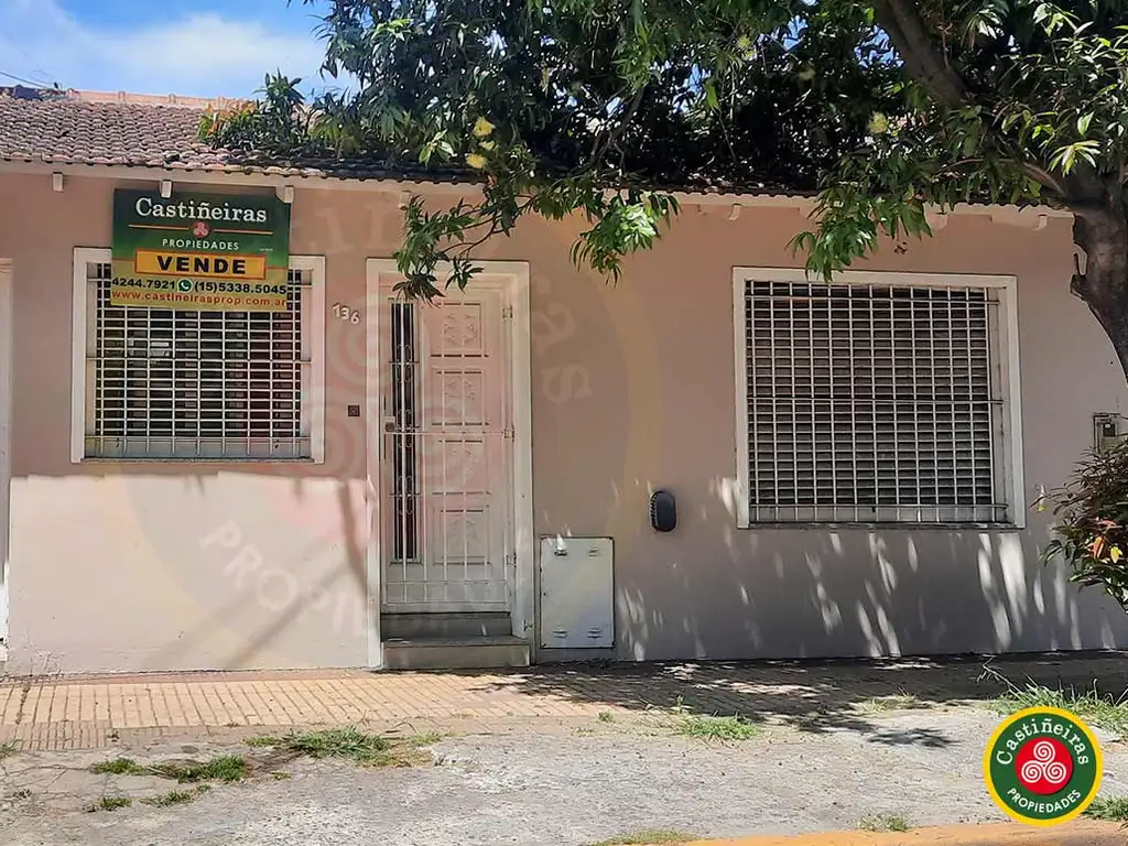 Venta - Casa - Importante lote ( 9.53 x 40 ) - La mejor ubicación - Venta Directa - Nuevas Condic. !