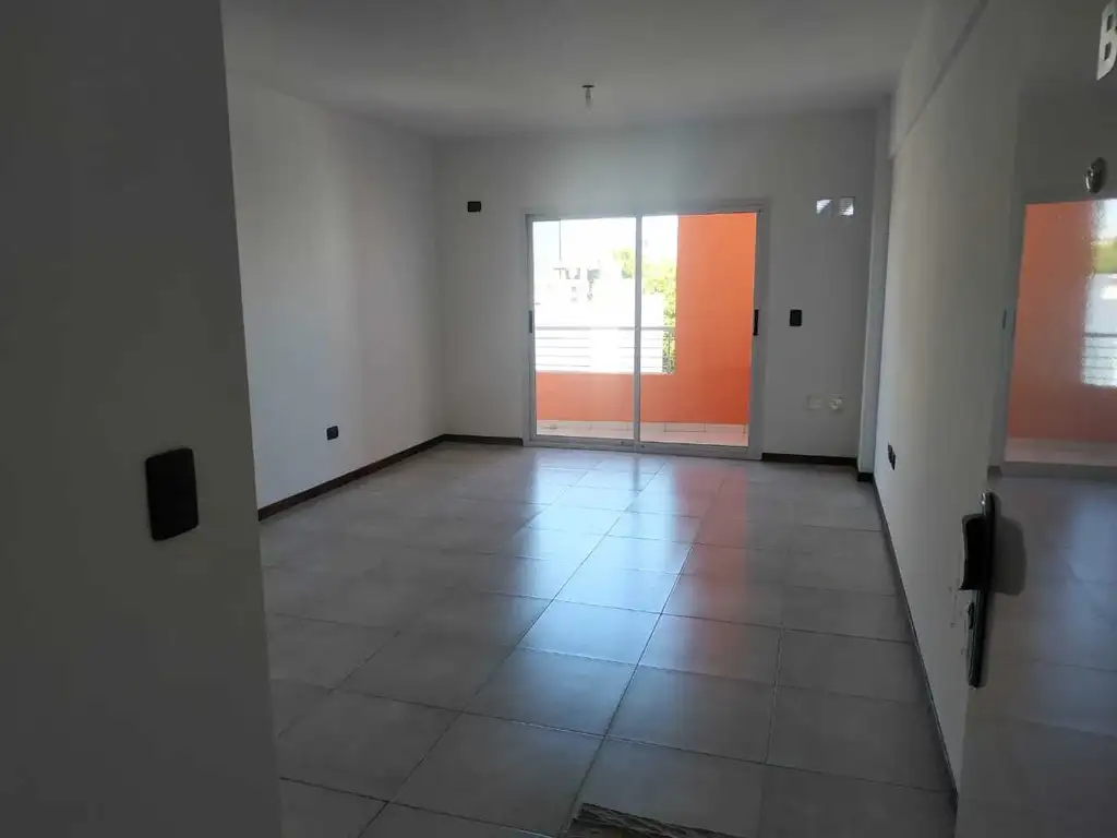 Departamento  en Alquiler en San Martin Centro, San Martin, G.B.A. Zona Norte