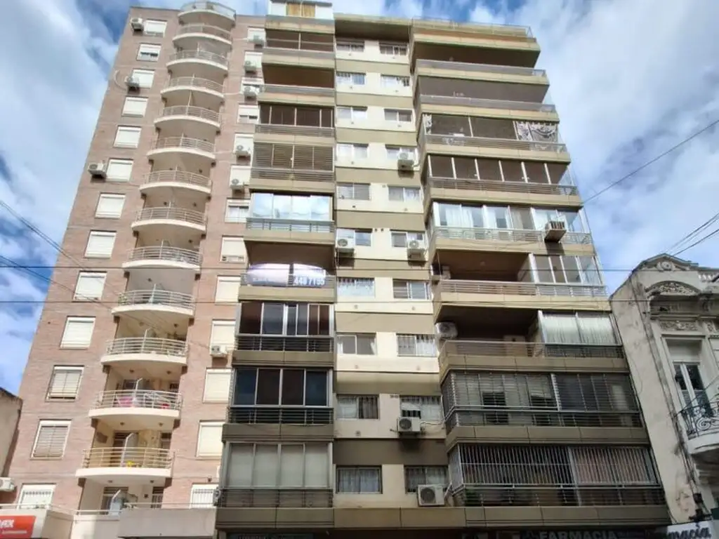 EN VENTA DEPARTAMENTO DE 2 DORMITORIOS SAN JUAN 685