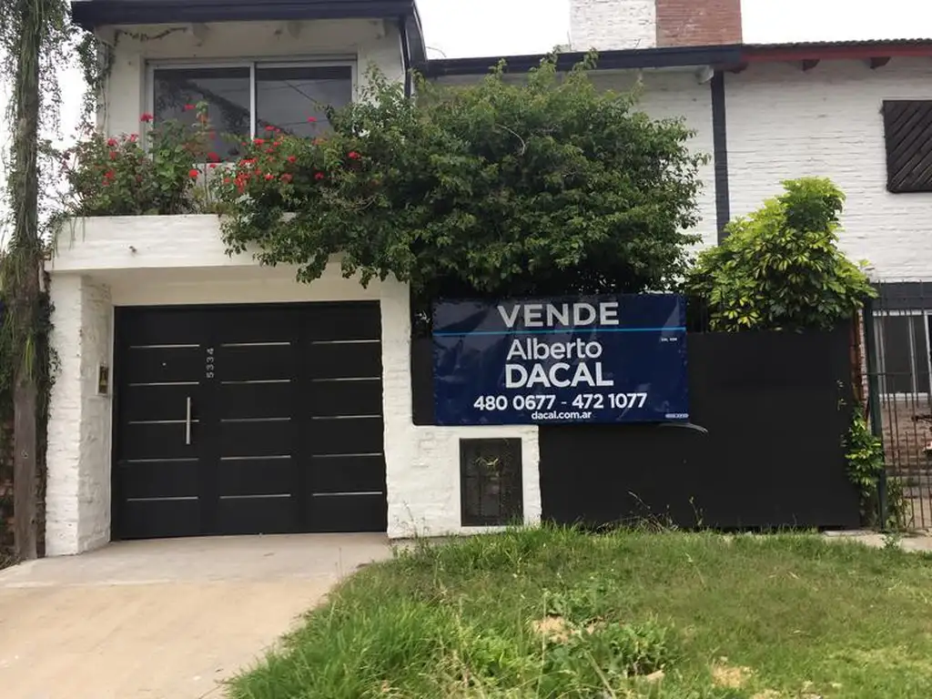 Casa en Venta en 20 e/ 477 y 479 City Bell - Alberto Dacal Propiedades