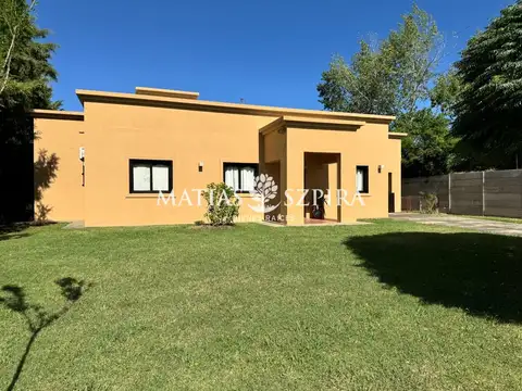 CASA EN VENTA EN BARRIO LA CESARINA