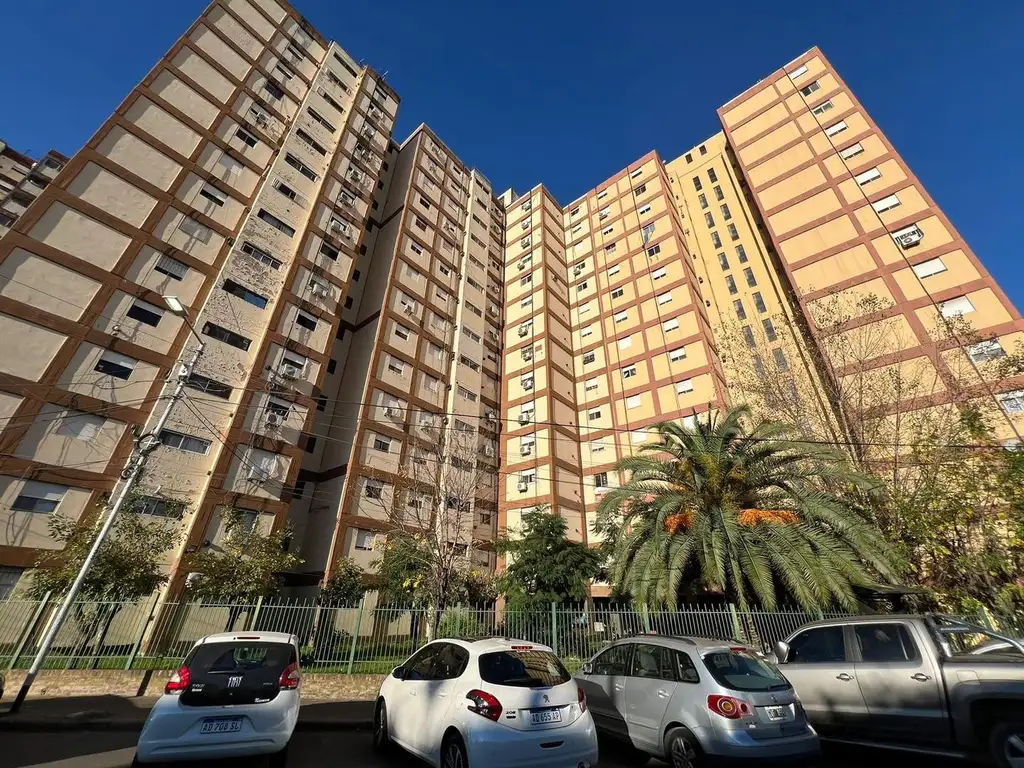 Venta Departamento de 3 ambientes en Dock Sud