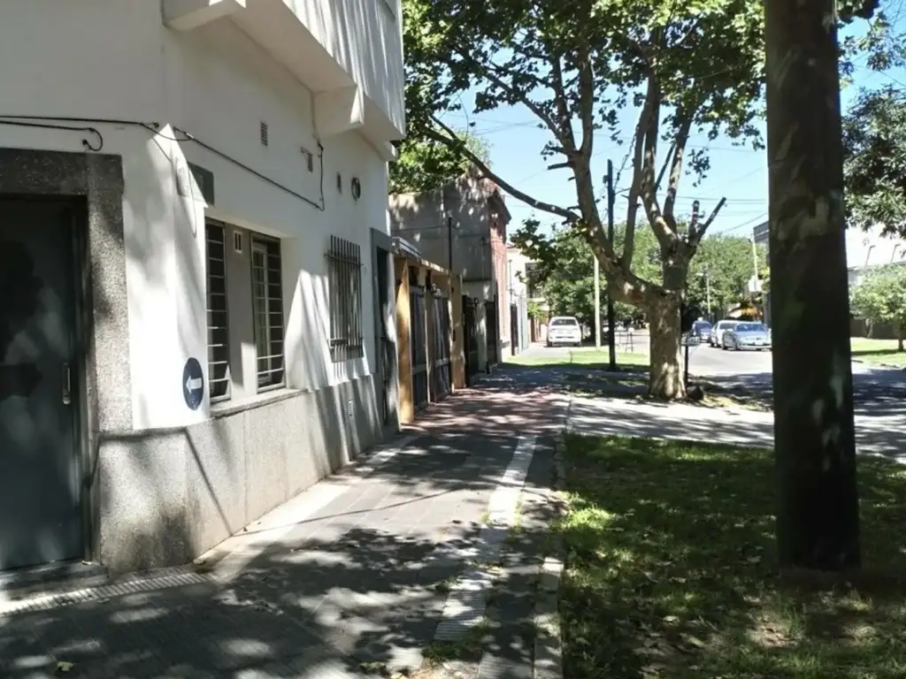 VENTA - Excelente Depto T/casa 2 amb a nuevo! BANFIELD