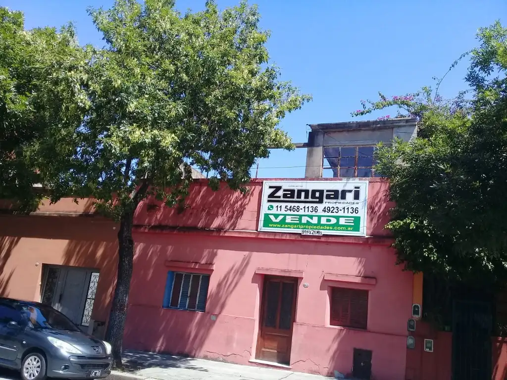 VENTA-CASA 7 AMB PATIO TZA VALOR TERRENO-P CHACABUCO