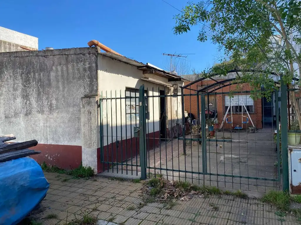 VENTA CASA 3 AMB COCHERA GALPON LOTE PROPIO MUNRO