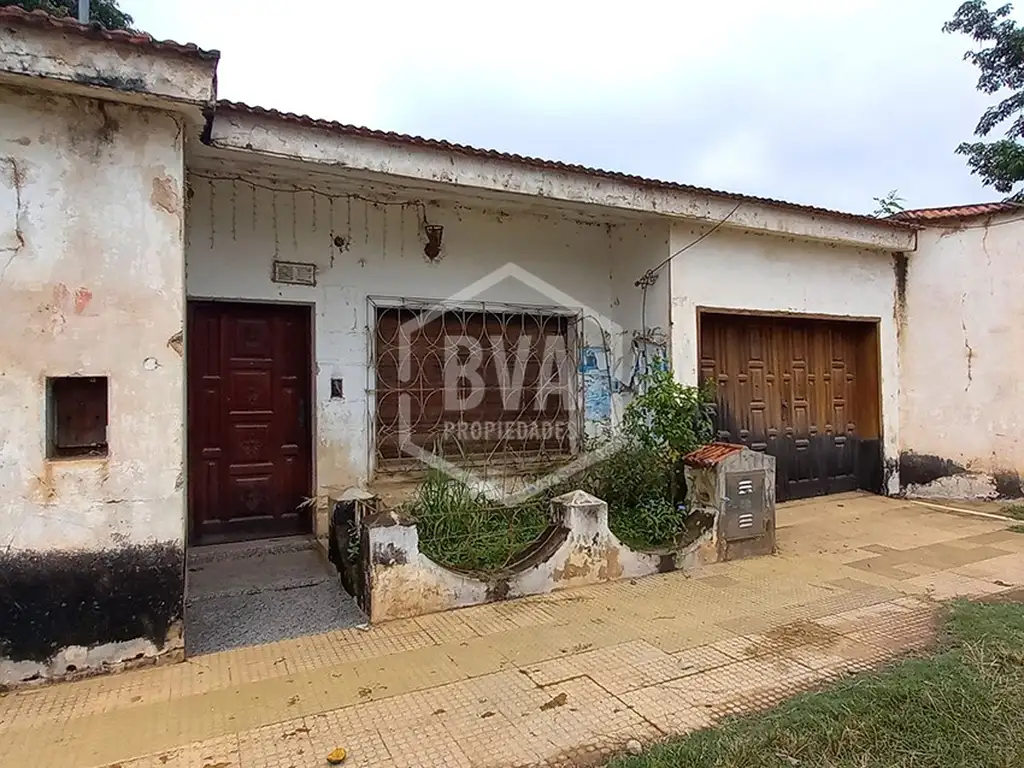 : : VENTA : : Casa en Embarcación - 4 dormitorios