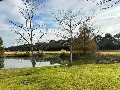 DOS LOTES CON VISTA A LA LAGUNA -2333m²- BARRIO EL METEJON