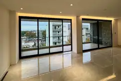 Venta piso completo 4 ambientes piso completo con parrilla y cochera en Saenz Peña!