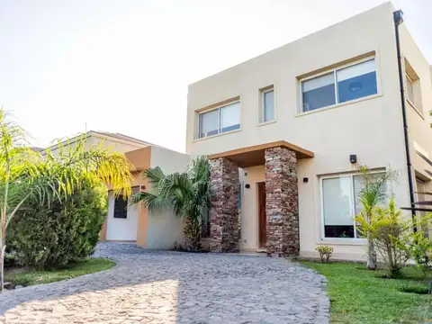 Casa en venta en Altos de Hudson I