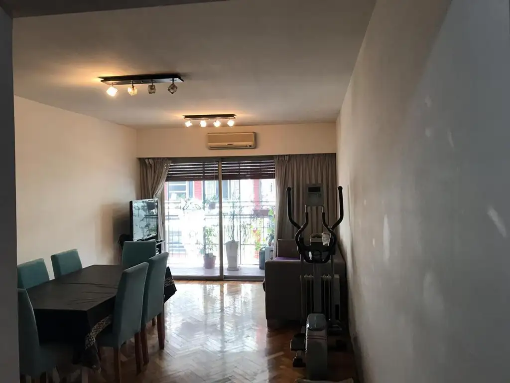 Venta Departamento Recoleta, 3 Ambientes, Balcón