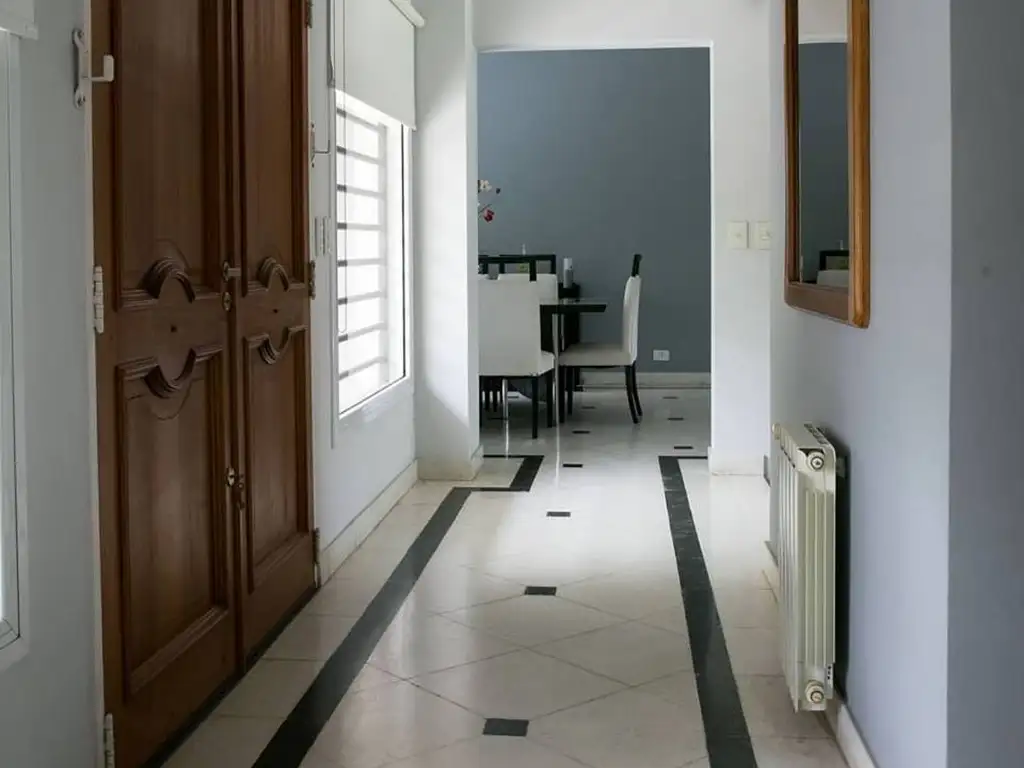 VENTA CASA QUINTA BARRIO SAAVEDRA