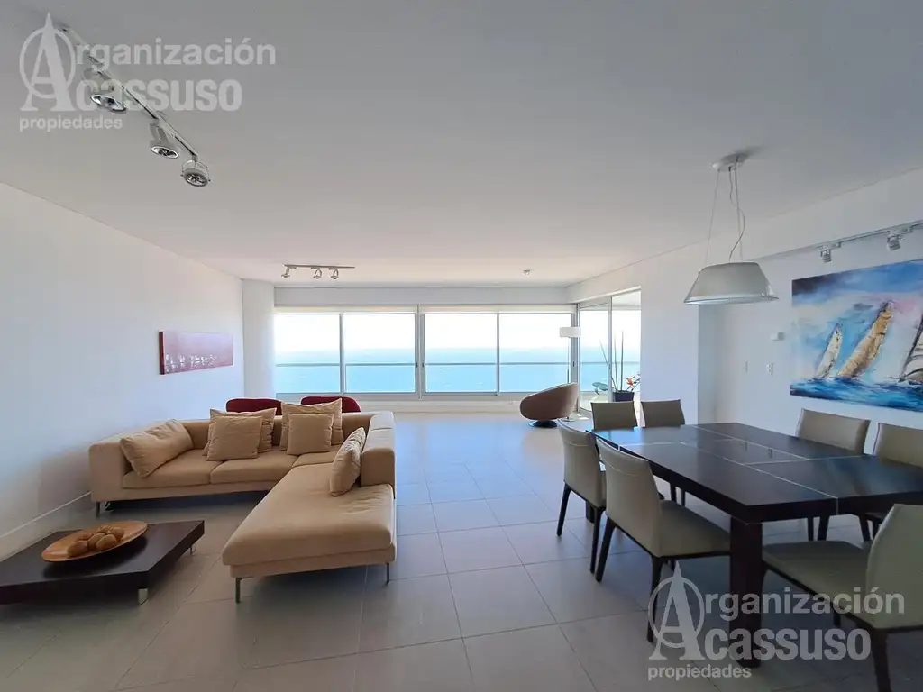 Punta del Este - Departamento Venta - 3 dormitorios en suite - dependencia de servicio -  amenities