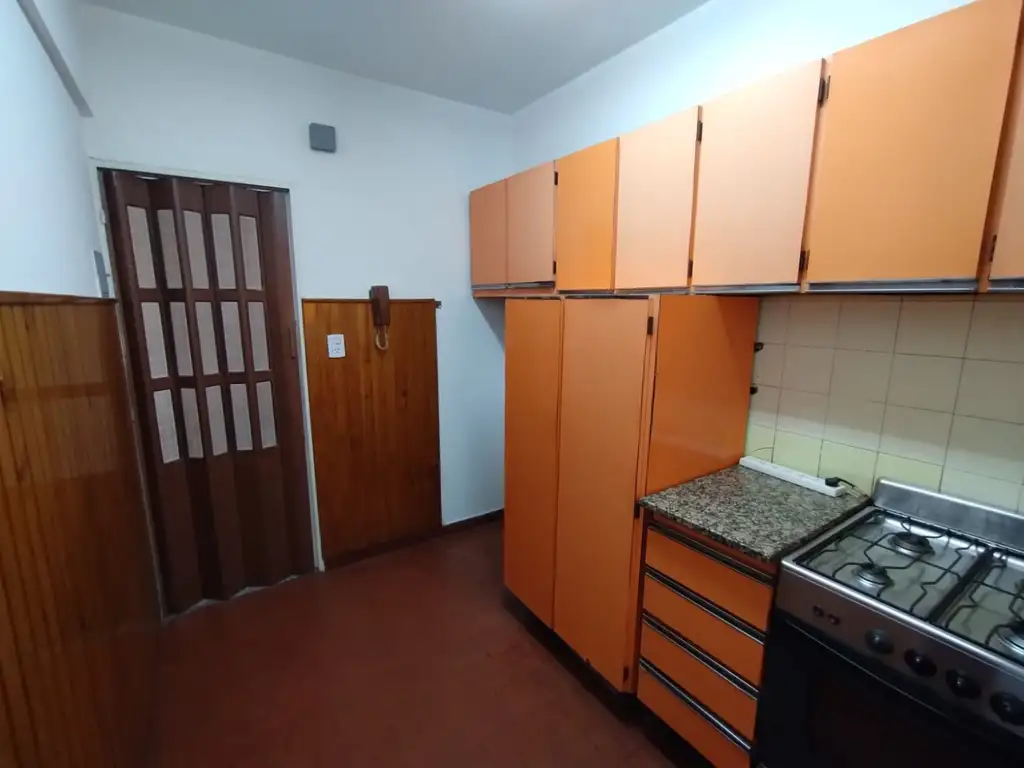 DEPARTAMENTO 3 AMBIENTES - A METROS DE AV.JUAN B. ALBERDI -