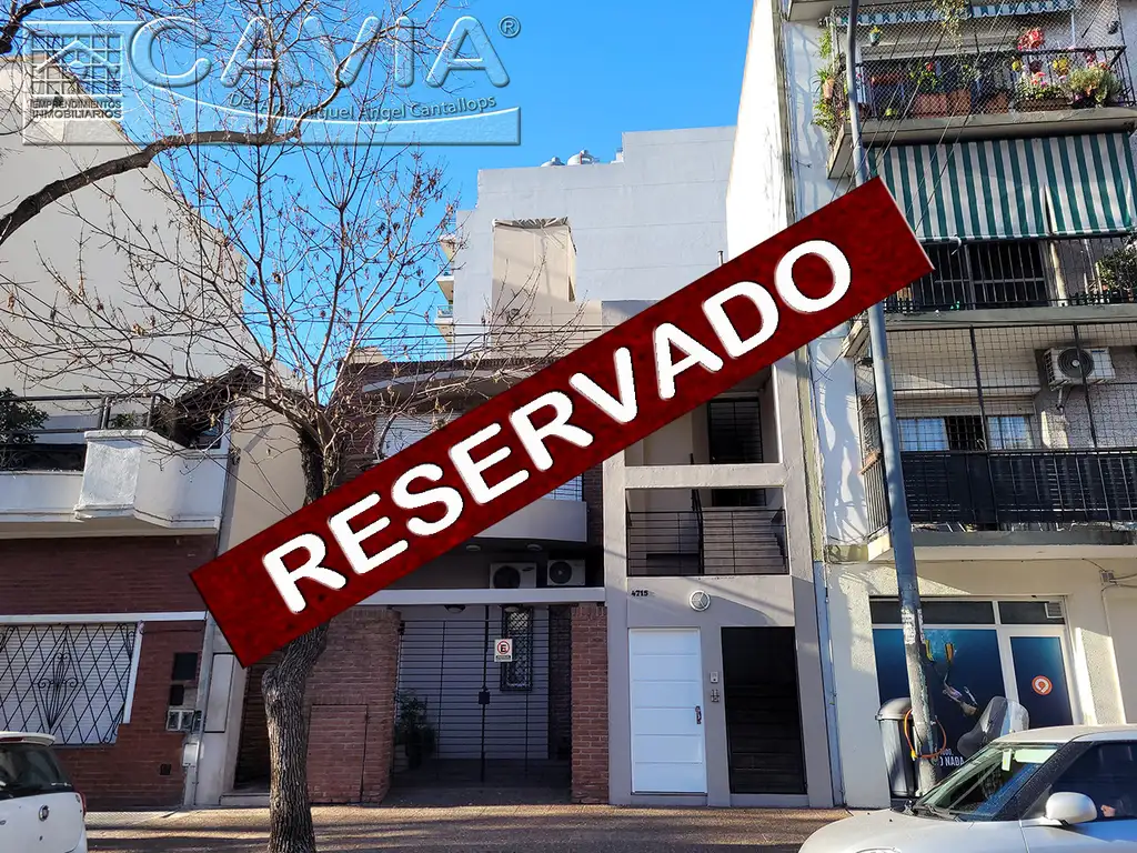 2 amb tipo casa  1° frente con 2 balcones y terraza propia sin expensas