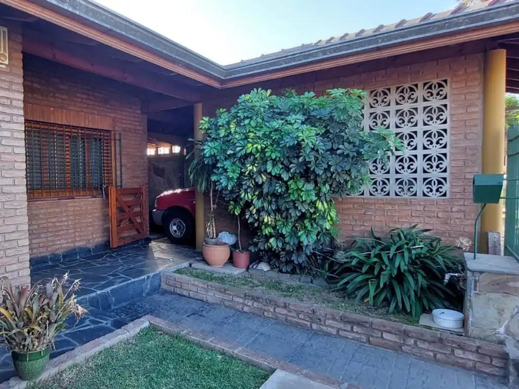 VENTA CASA QUILMES ESTE APTA CREDITO