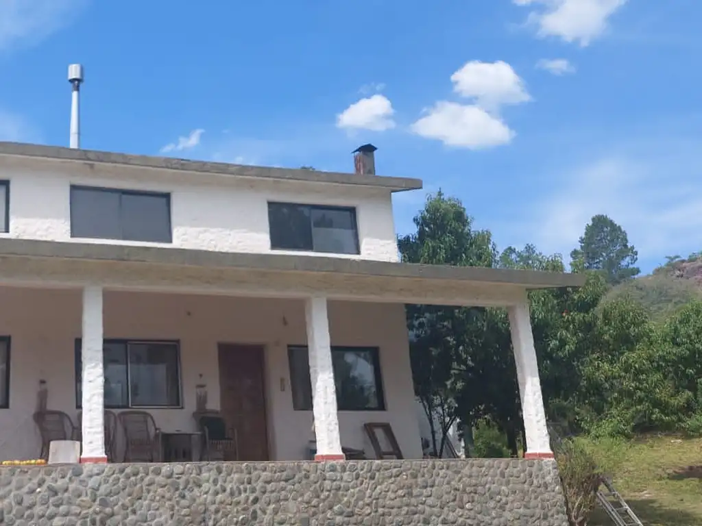 VENTA DE CAMPO + VIVIENDA EN ATHOS PAMPA - TLC0609