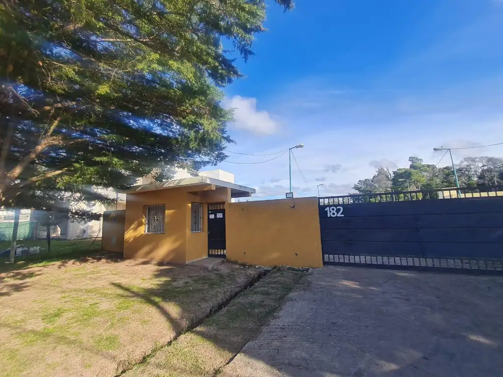 Terreno en barrio cerrado en 137 entre 423 y 424, Villa Elisa