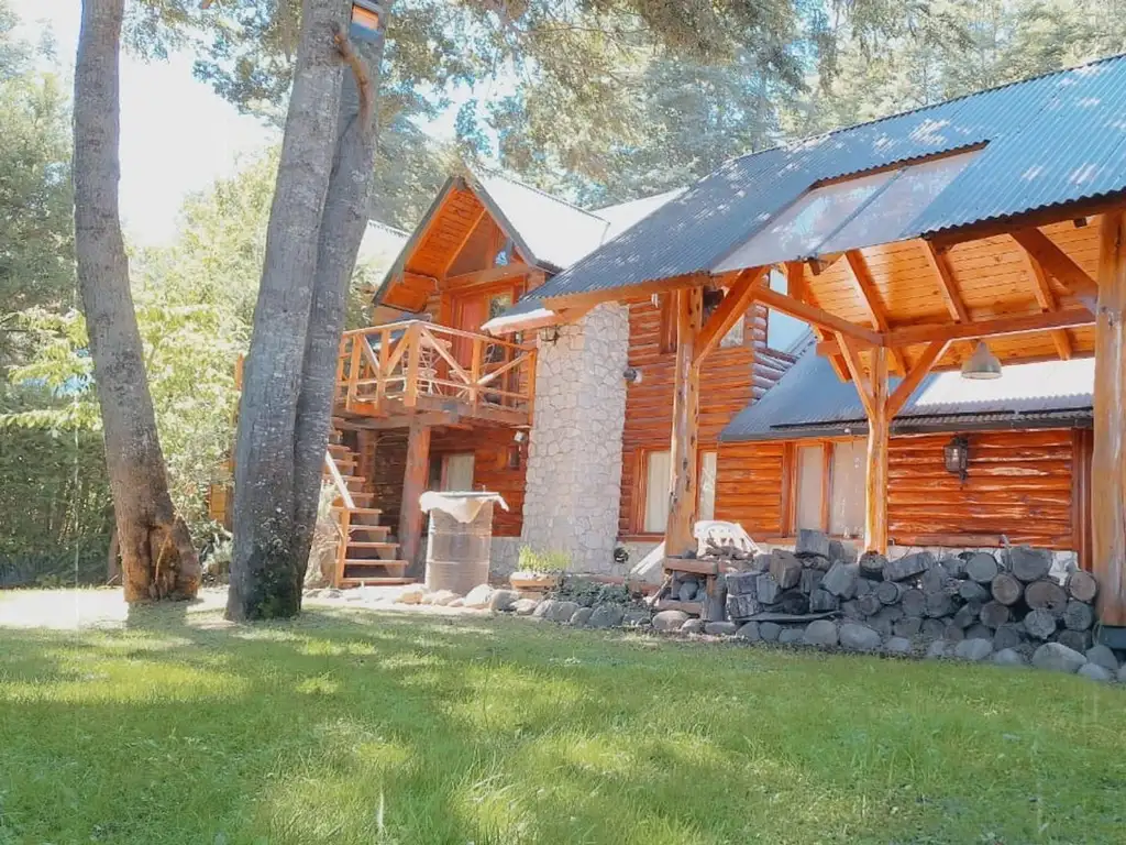 Casa y departamento con vista al lago (cód. 138)