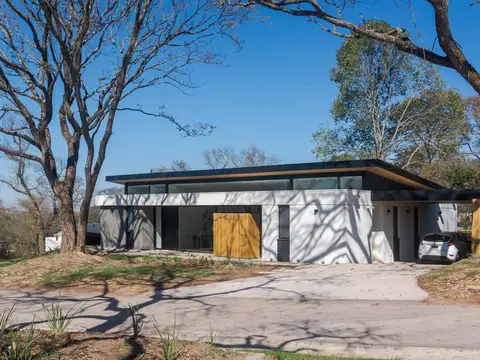 VENTA CASA URBANIZACION EL RETIRO