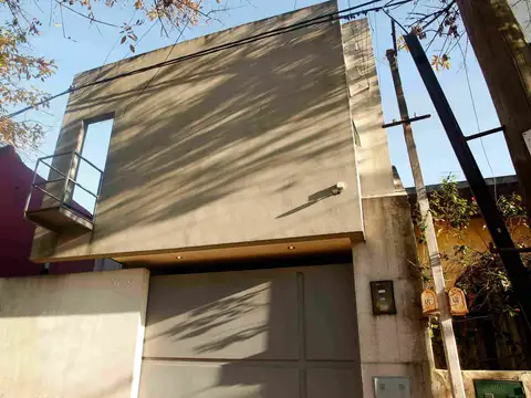 Casa moderna de 2 dormitorios en venta en La Plata - Foto 0