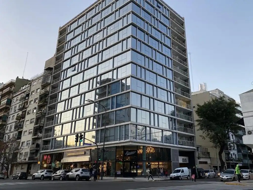 Libertador y Juramento Edificio AISENSON AAA  85m2 con Cochera - IMPECABLE!