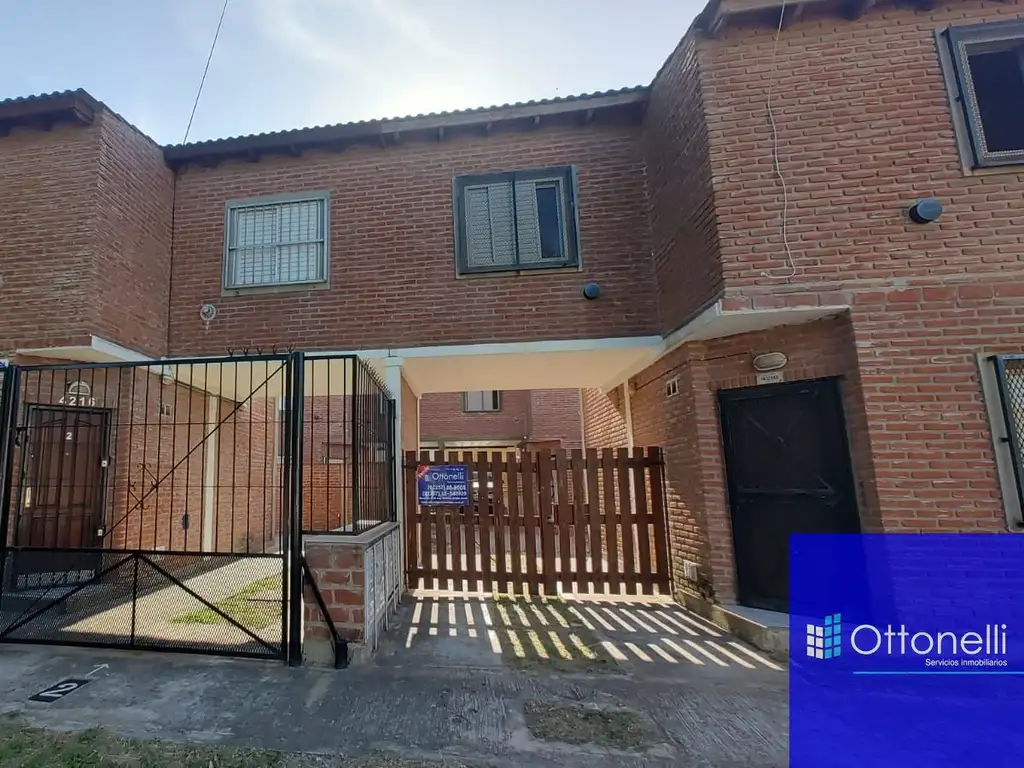 Dúplex en venta de 2 dormitorios c/ cochera en Costa Azul