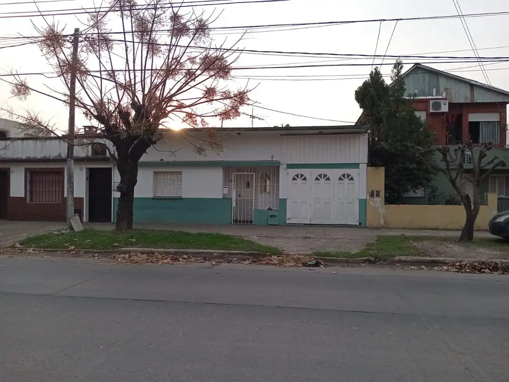 Casa en venta en José C. Paz, excelente ubicación- APTA CRÉDITO