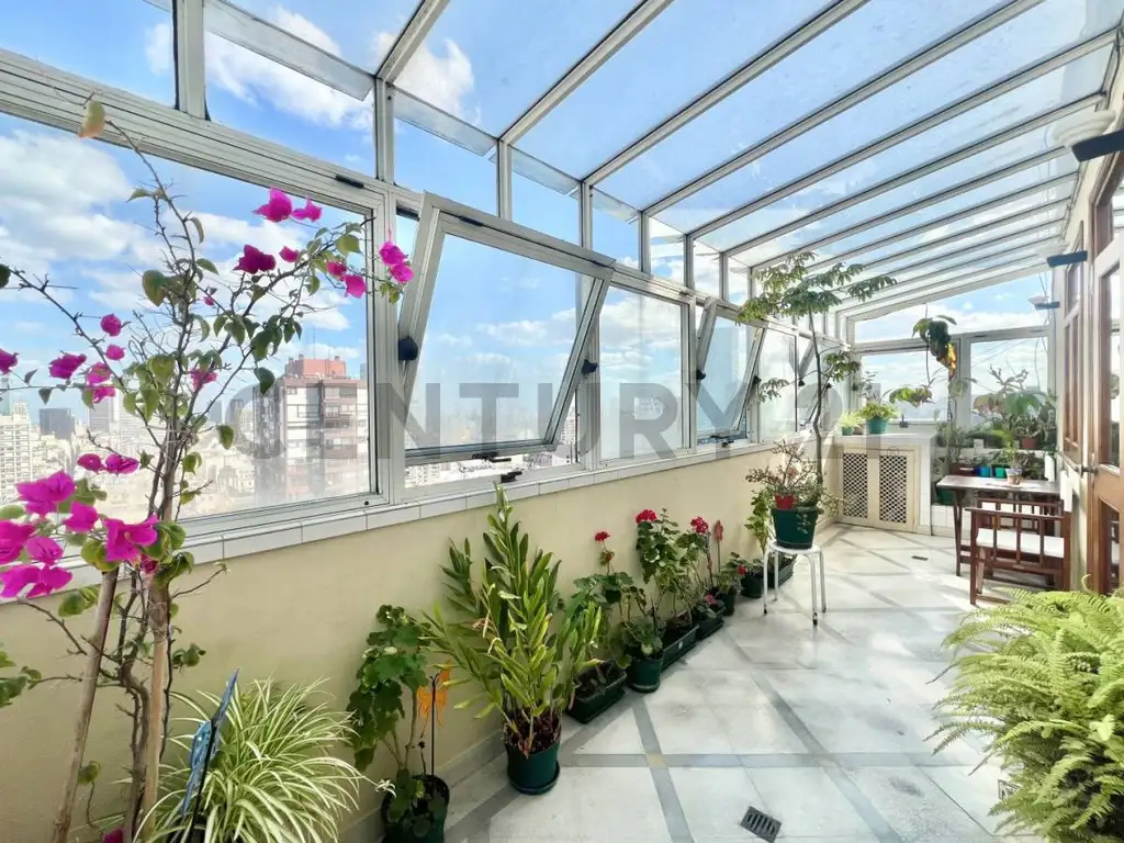 VENTA Depto Edificio Kavanagh piso alto c/ cochera