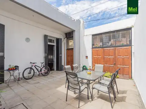 ¡Casa con encanto único y diseño cálido en Villa Urquiza!