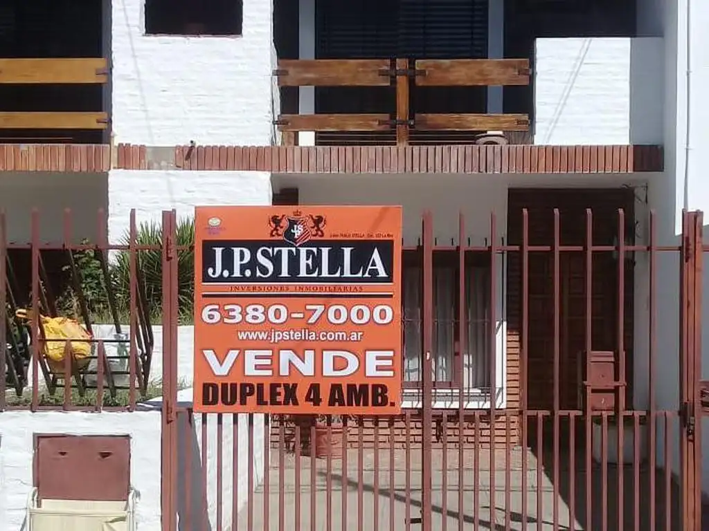 Duplex 4 Ambientes c/ cochera - 100 m² Cub.- Villa Sarmiento