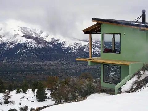 Casa con imponentes vistas a Lago Lolog