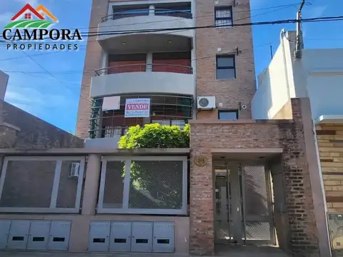 SE VENDE DEPARTAMENTO DE 2 AMBIENTES A MUY POCAS CUADRAS DEL CENTRO DE MERCEDES (B)