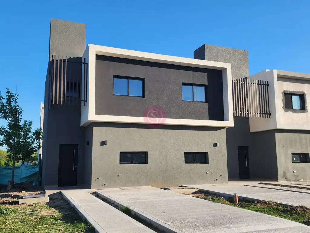 Casa en  Venta en Barrio El Aljibe, Manzanares