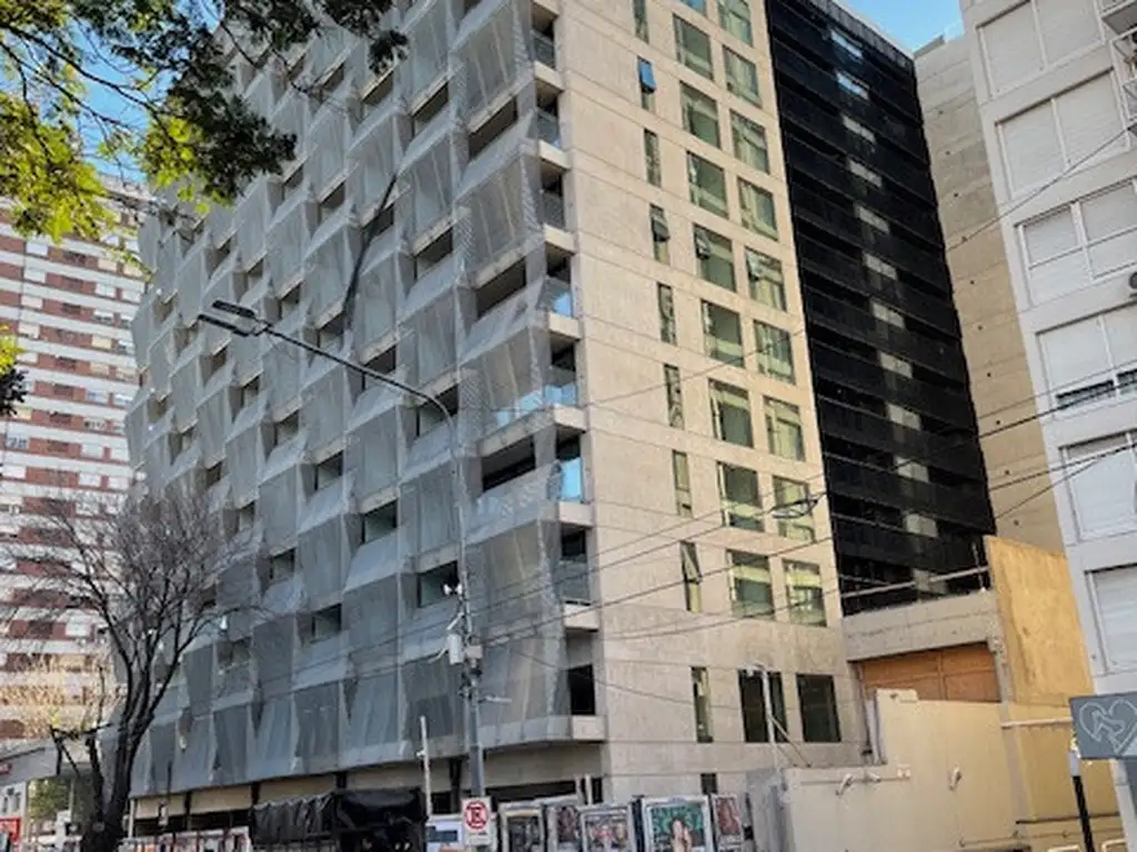 Vte Lopez: Edificio Domus Parque: en Alquiler 2 Amb C/ Cochera